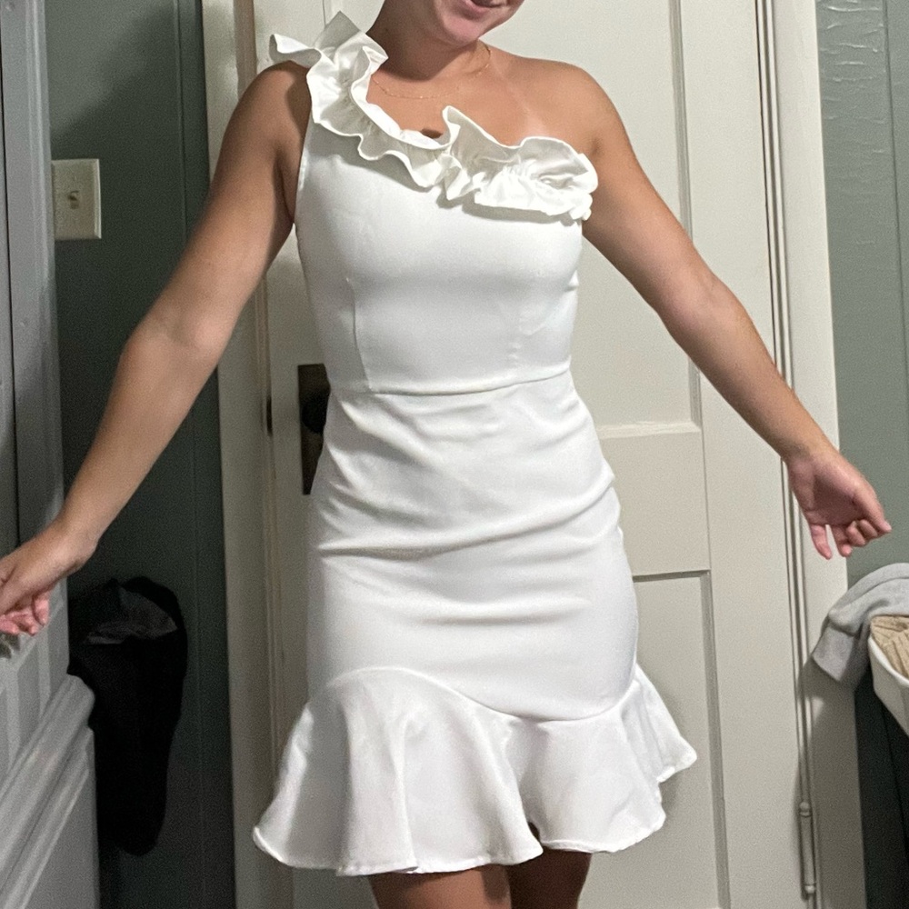 White One Shoulder Dress